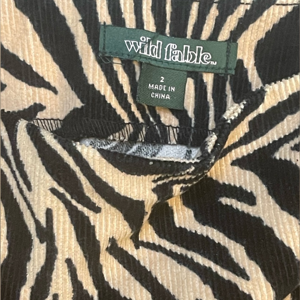 Wild Fable Zebra Print Corduroy Mini Skirt size 2 - Picture 2 of 5